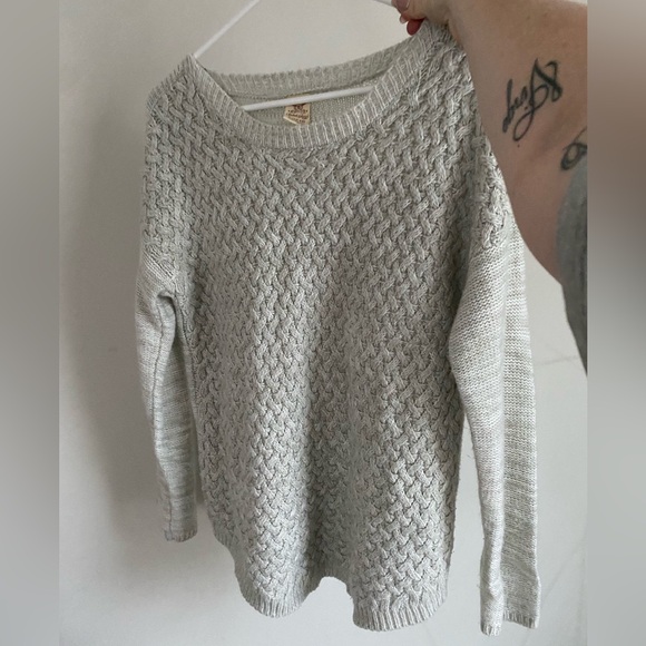 Sweater - Picture 5 of 5